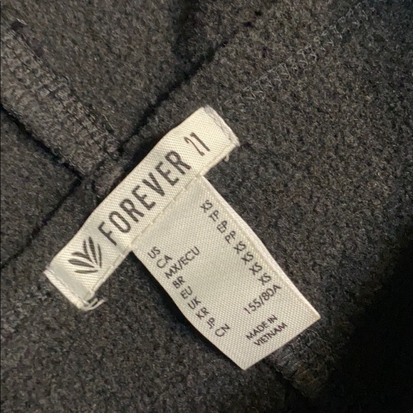 Forever 21 turtleneck sweater - Picture 3 of 3